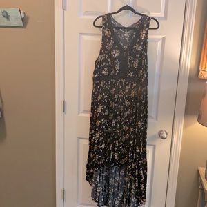 Torrid high low sleeveless floral dress